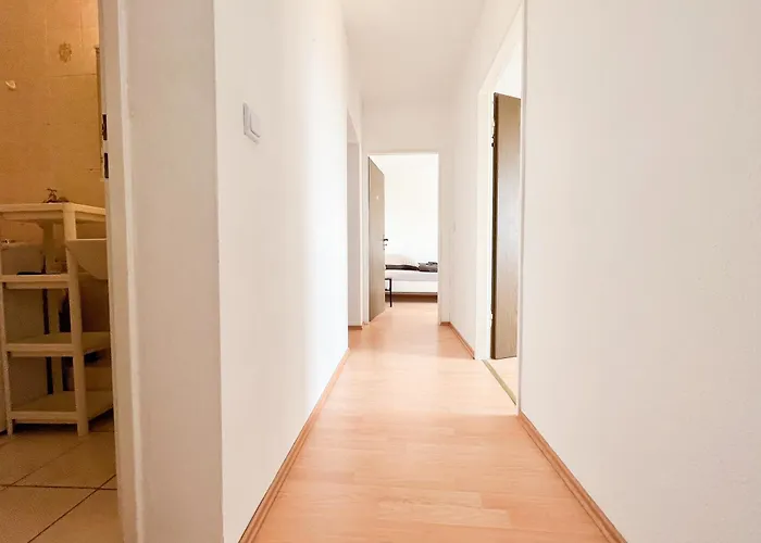 Home4now Bm01 Monteursunterkunft In I 3 Schlafzimmer Fuer 6 Personen I Kueche I Smarttv I Wifi I Parkplatz Lejlighed Bergheim (Rhein-Erft-Kreis)