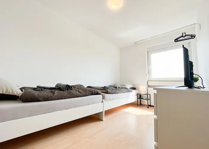 Lejlighed Home4now Bm01 Monteursunterkunft In I 3 Schlafzimmer Fuer 6 Personen I Kueche I Smarttv I Wifi I Parkplatz *