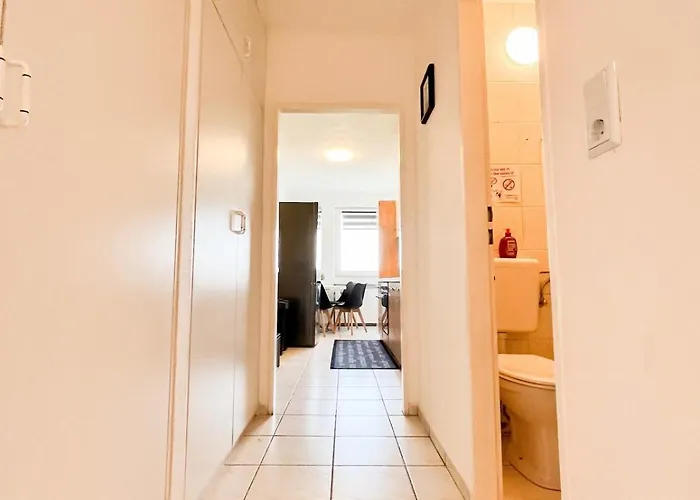 Home4now Bm01 Monteursunterkunft In I 3 Schlafzimmer Fuer 6 Personen I Kueche I Smarttv I Wifi I Parkplatz